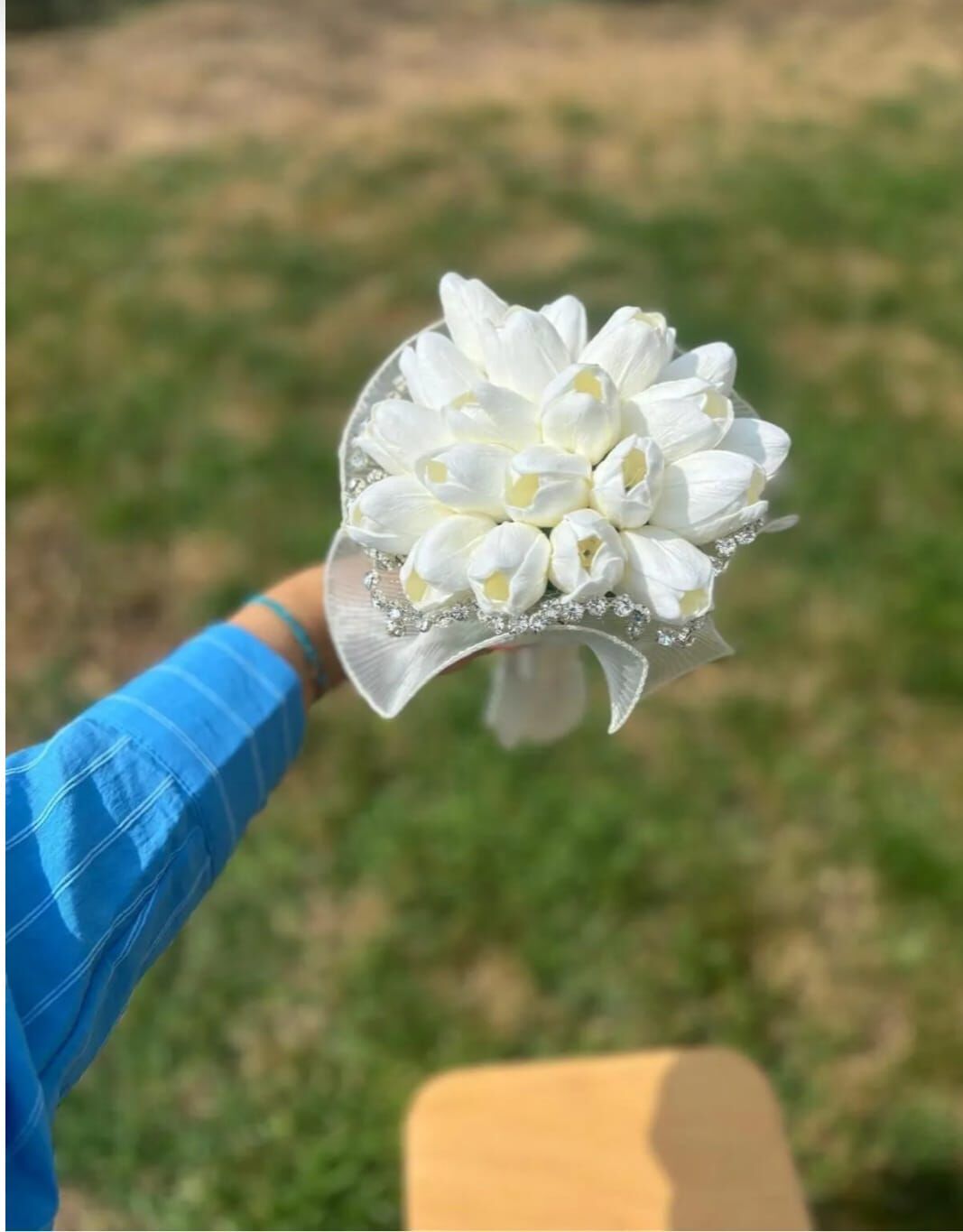 Yeni Sezon Taşlı Gelin Buketi Islak Lale İnçili Beyaz Damat Yaka Çiçeği