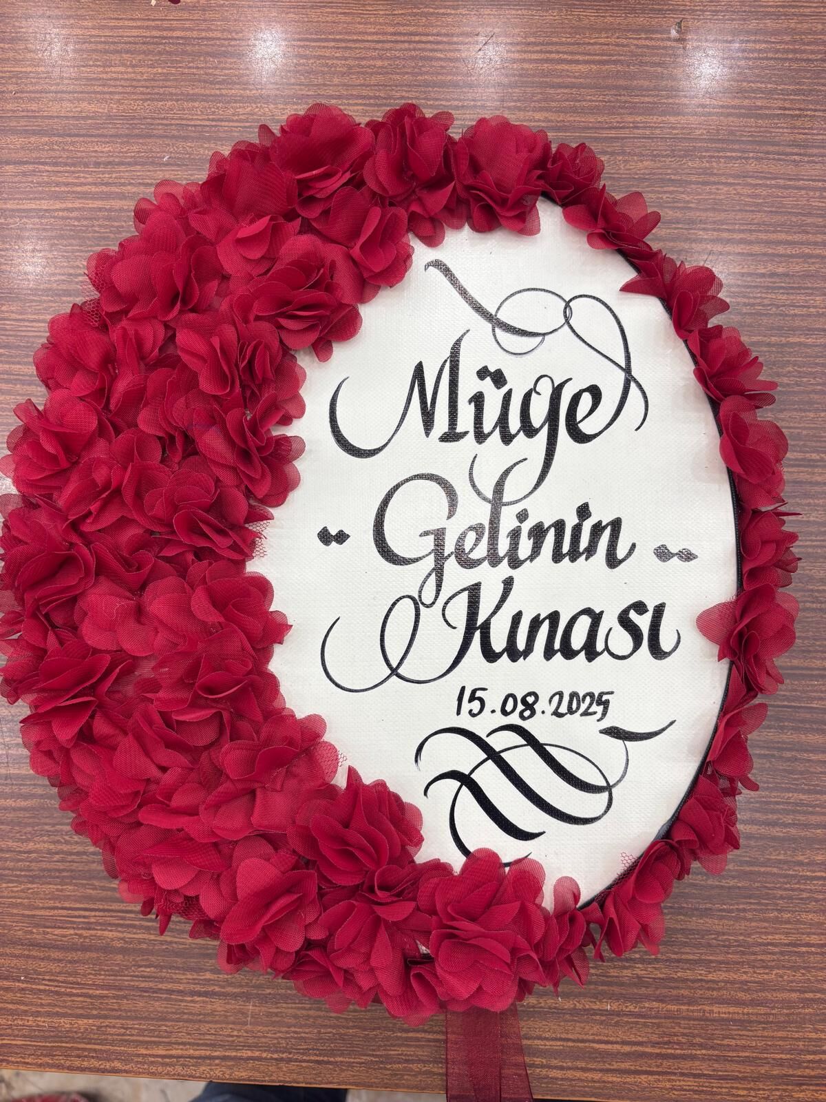 Bordo Gelin Tefi 30 cm Üç Boyutlu Çiçek Saten Kurdele Süslü, Düğün Kına Nedime